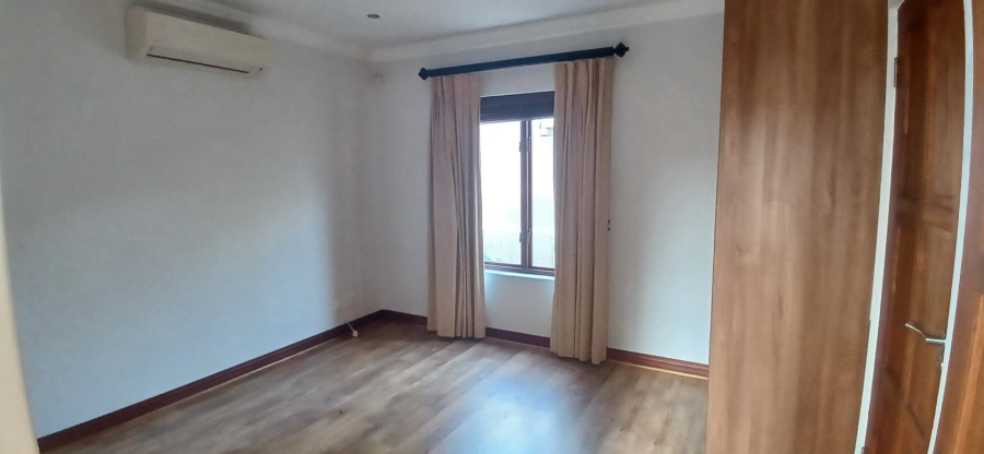 To Let 5 Bedroom Property for Rent in Broadacres Gauteng