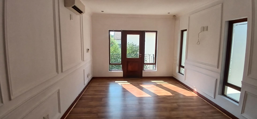 To Let 5 Bedroom Property for Rent in Broadacres Gauteng