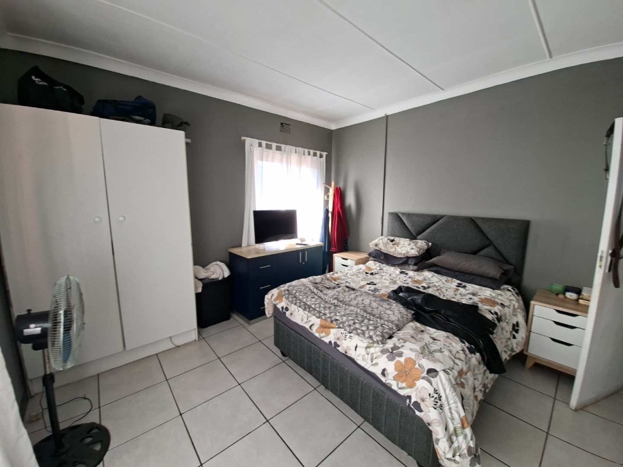 To Let 3 Bedroom Property for Rent in Booysens Gauteng