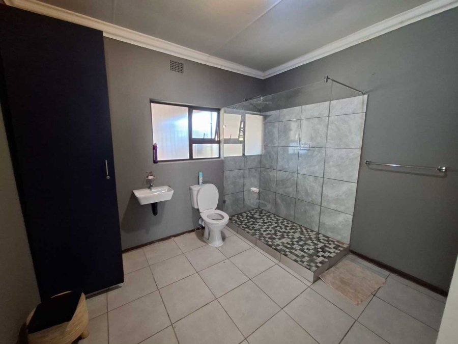 To Let 3 Bedroom Property for Rent in Booysens Gauteng