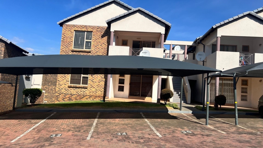 2 Bedroom Property for Sale in Winchester Hills Gauteng