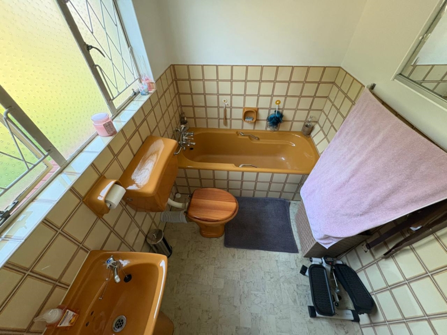 4 Bedroom Property for Sale in Van Riebeeck Park Gauteng
