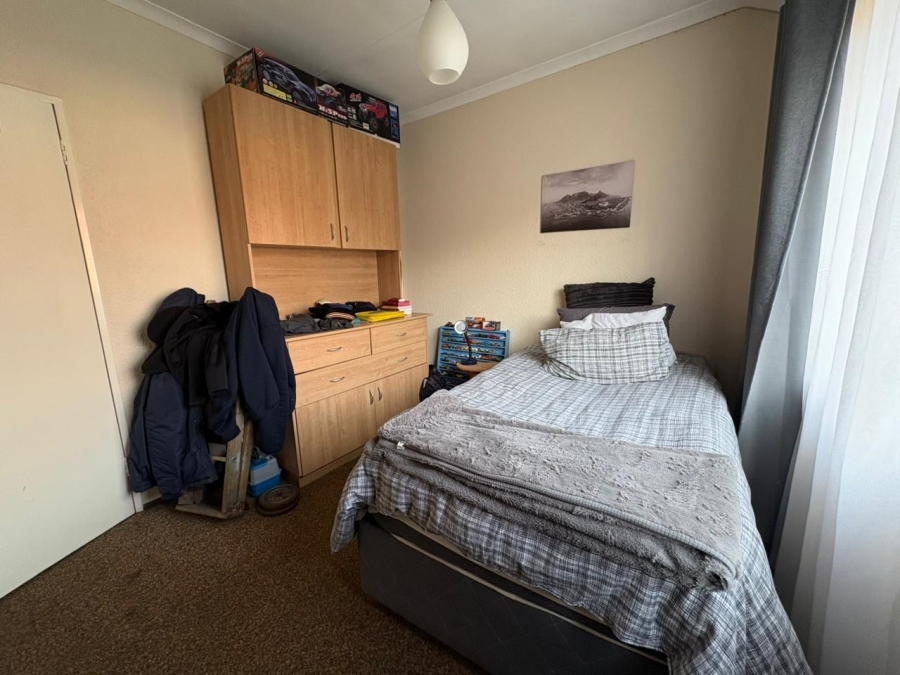 4 Bedroom Property for Sale in Van Riebeeck Park Gauteng