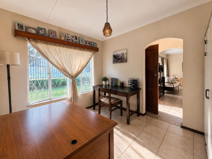 4 Bedroom Property for Sale in Van Riebeeck Park Gauteng