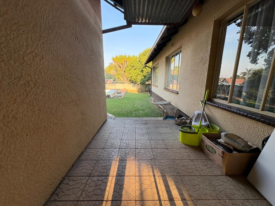 4 Bedroom Property for Sale in Van Riebeeck Park Gauteng