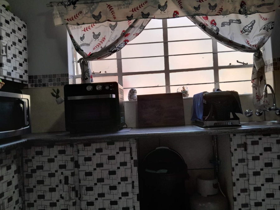 2 Bedroom Property for Sale in South Crest Gauteng