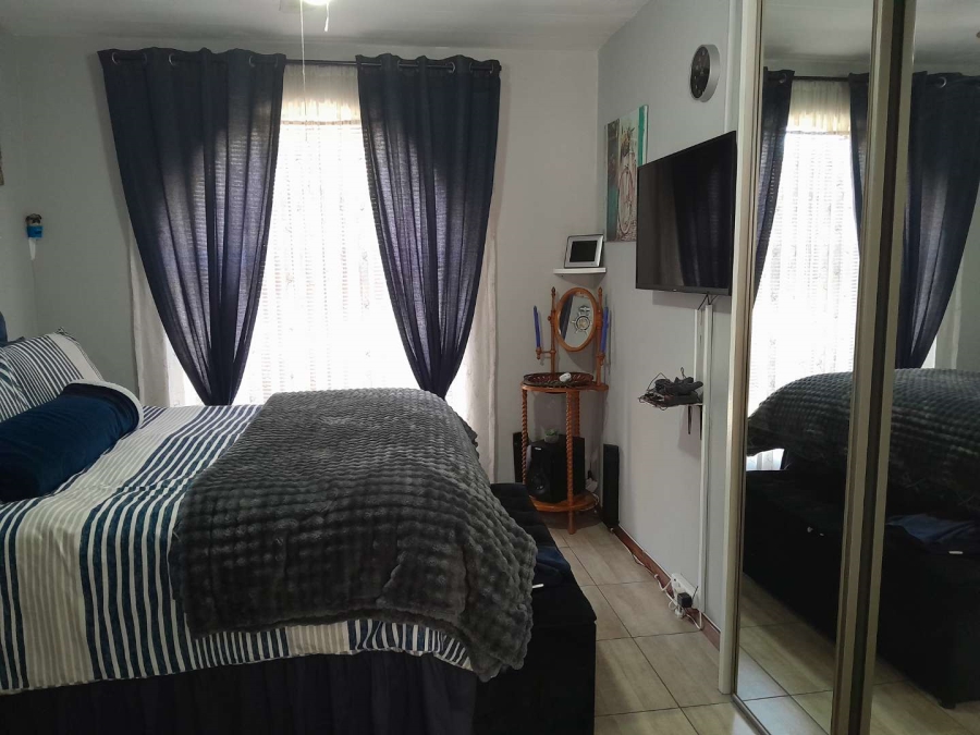 2 Bedroom Property for Sale in South Crest Gauteng