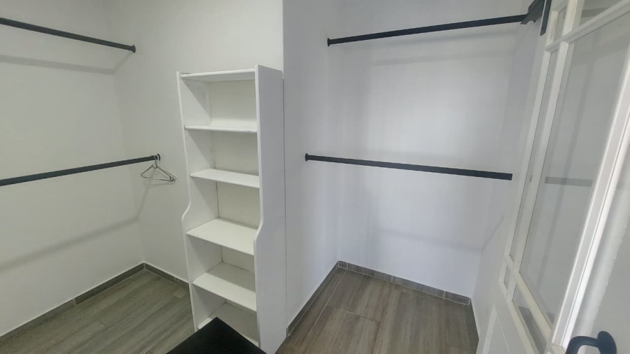 4 Bedroom Property for Sale in Bassonia Gauteng