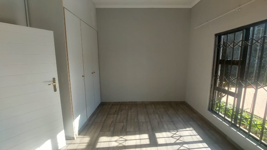 4 Bedroom Property for Sale in Bassonia Gauteng
