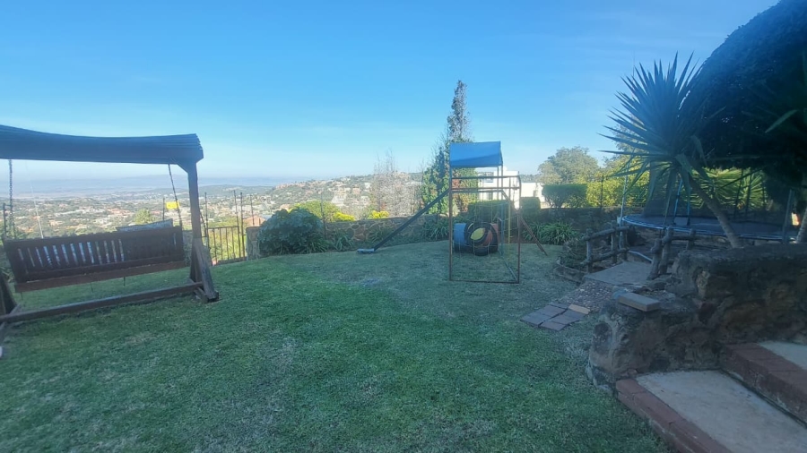 4 Bedroom Property for Sale in Bassonia Gauteng