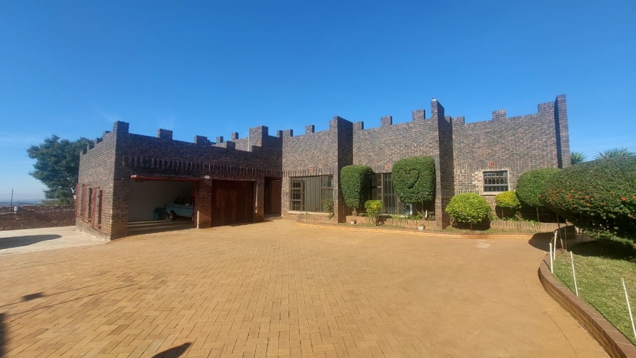 4 Bedroom Property for Sale in Bassonia Gauteng