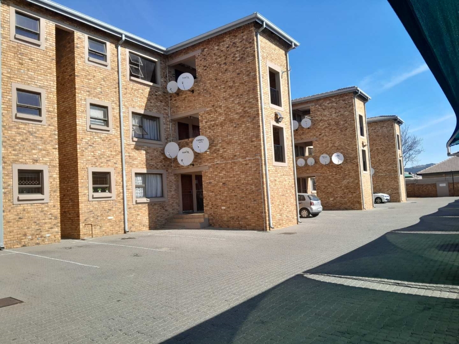 2 Bedroom Property for Sale in New Redruth Gauteng