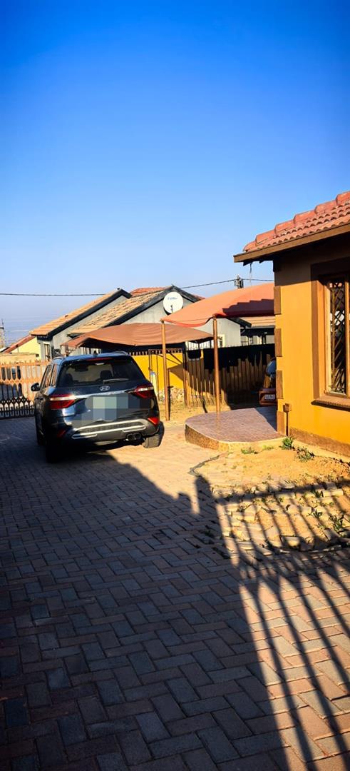 2 Bedroom Property for Sale in Soshanguve UU Gauteng