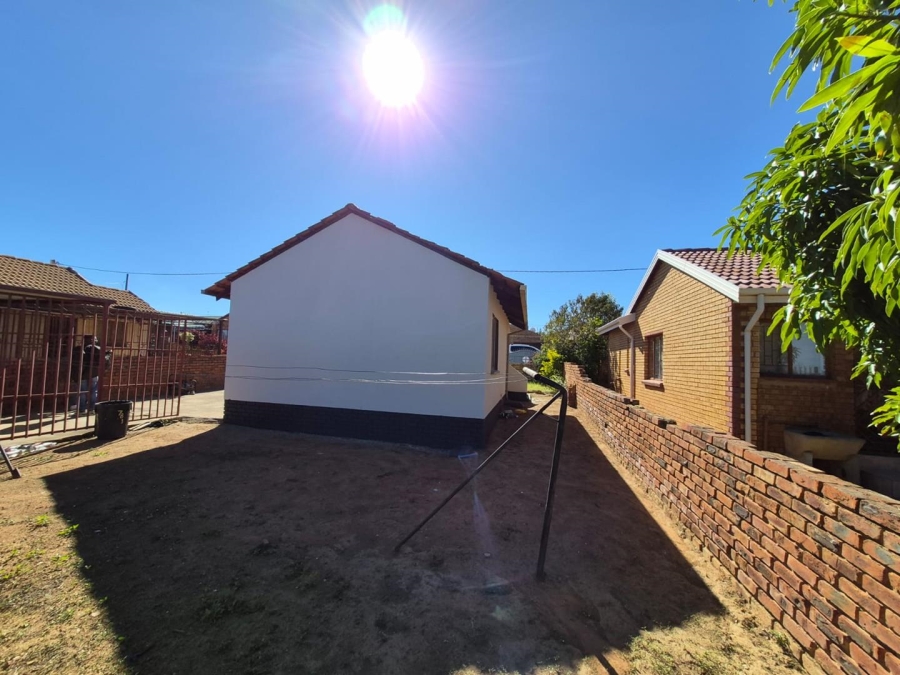 2 Bedroom Property for Sale in Soshanguve WW Gauteng