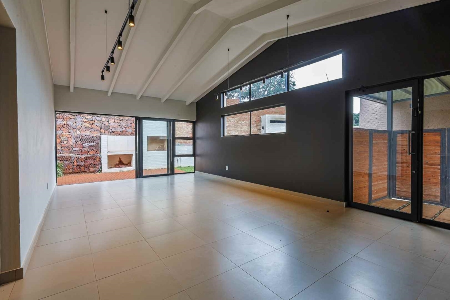 3 Bedroom Property for Sale in Constantia Park Gauteng