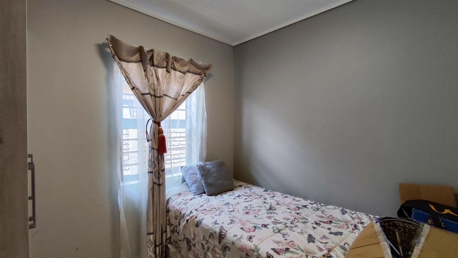 3 Bedroom Property for Sale in Albertsdal Gauteng