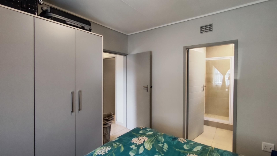 3 Bedroom Property for Sale in Albertsdal Gauteng