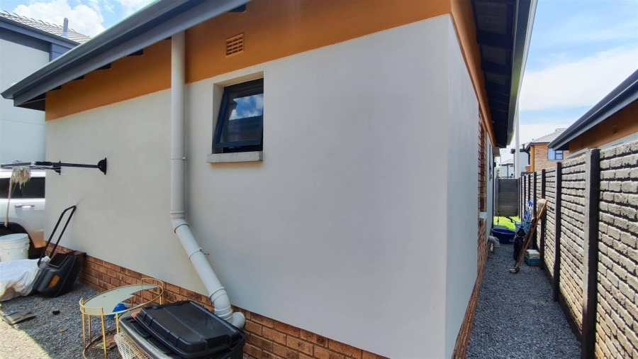 3 Bedroom Property for Sale in Albertsdal Gauteng