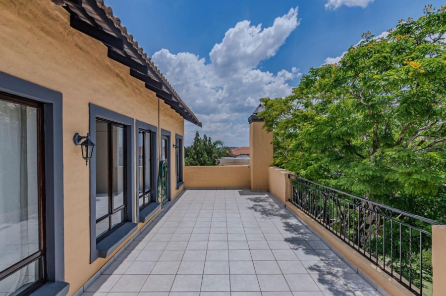 4 Bedroom Property for Sale in Blue Valley Golf Estate Gauteng