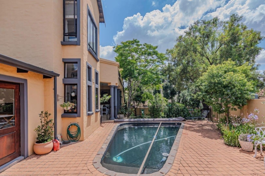 4 Bedroom Property for Sale in Blue Valley Golf Estate Gauteng