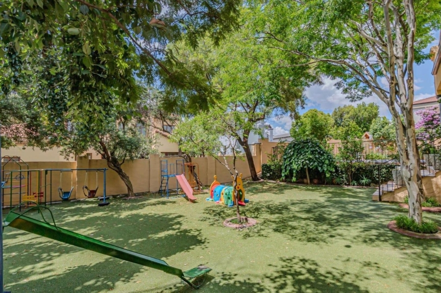 4 Bedroom Property for Sale in Blue Valley Golf Estate Gauteng