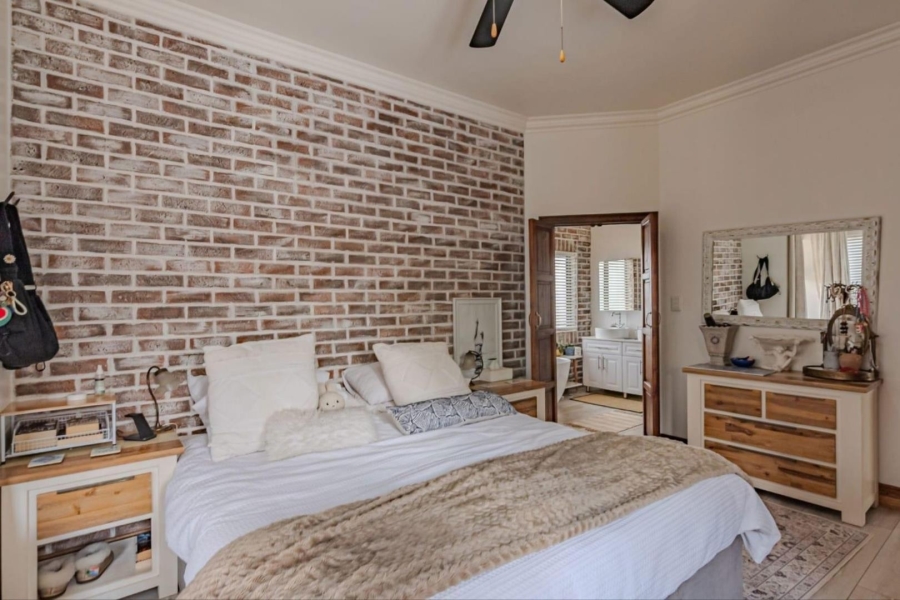 4 Bedroom Property for Sale in Blue Valley Golf Estate Gauteng