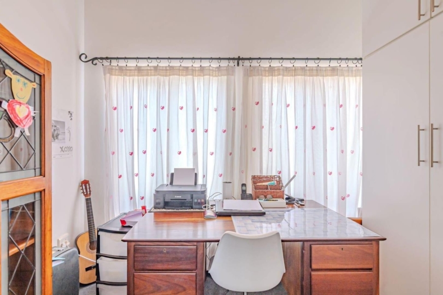 4 Bedroom Property for Sale in Blue Valley Golf Estate Gauteng