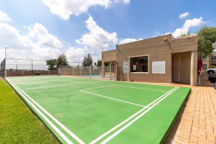 2 Bedroom Property for Sale in New Market Gauteng