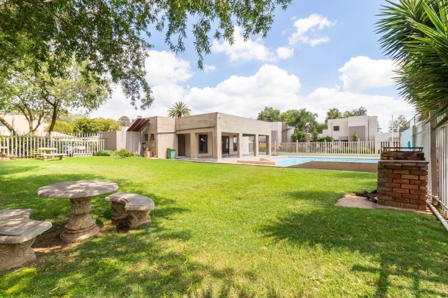 2 Bedroom Property for Sale in New Market Gauteng
