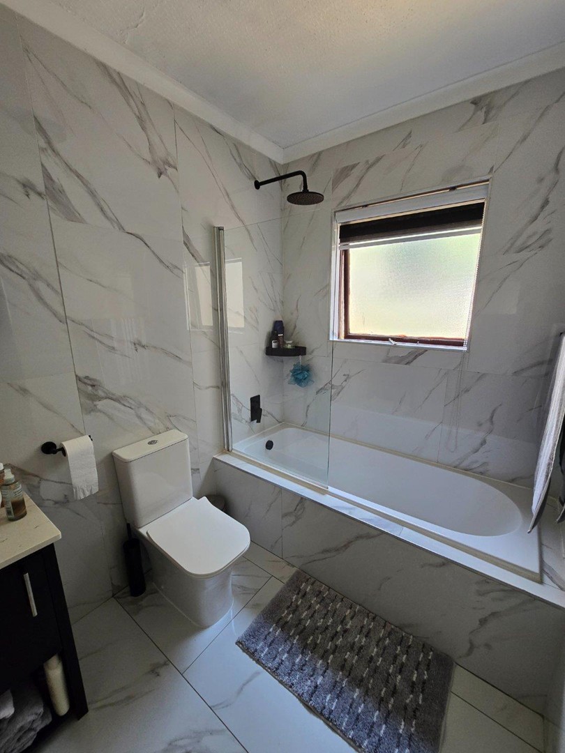 2 Bedroom Property for Sale in New Market Gauteng