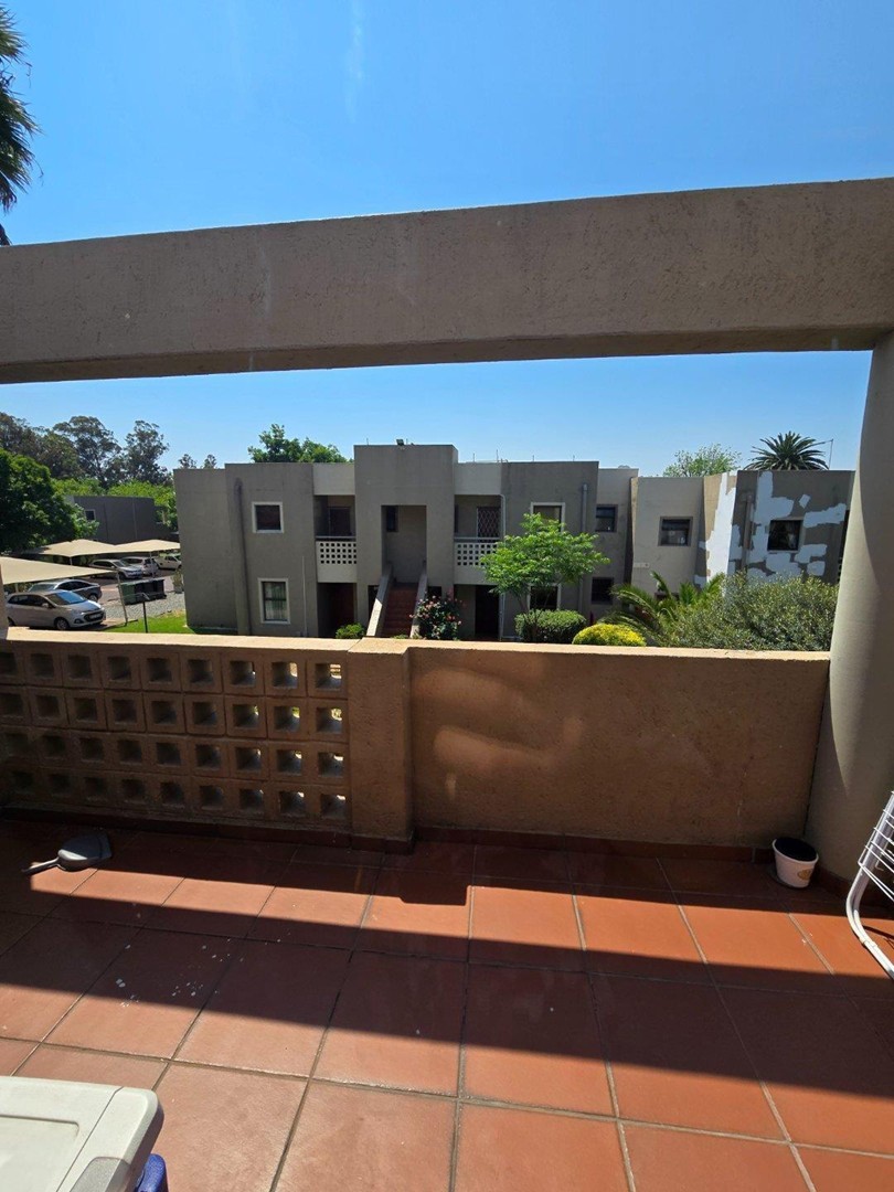2 Bedroom Property for Sale in New Market Gauteng