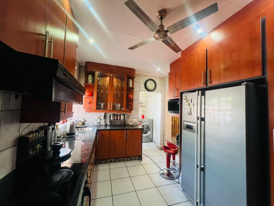3 Bedroom Property for Sale in Randhart Gauteng