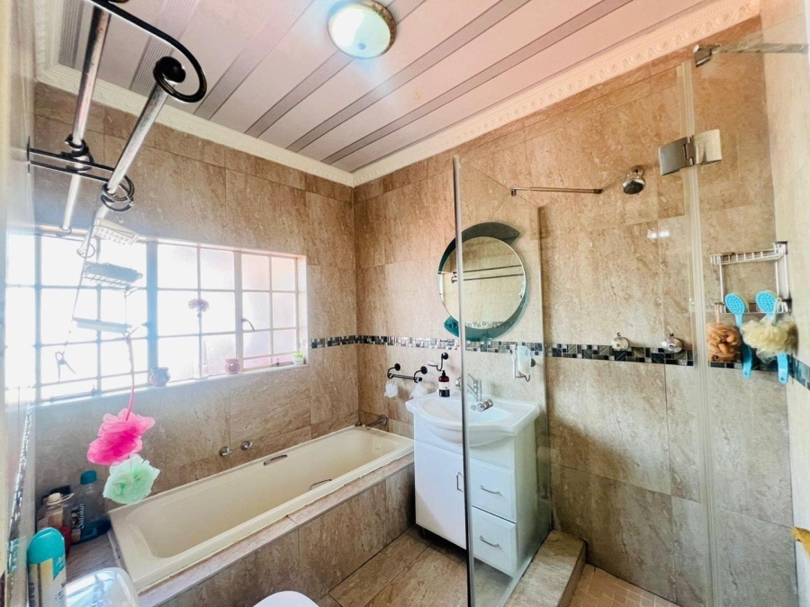 3 Bedroom Property for Sale in Randhart Gauteng