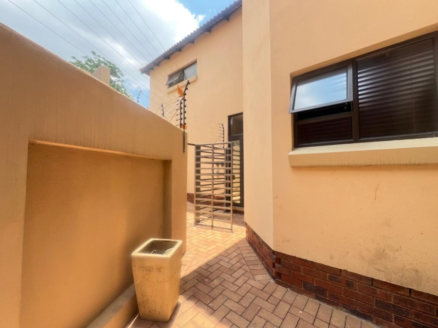 3 Bedroom Property for Sale in South Crest Gauteng