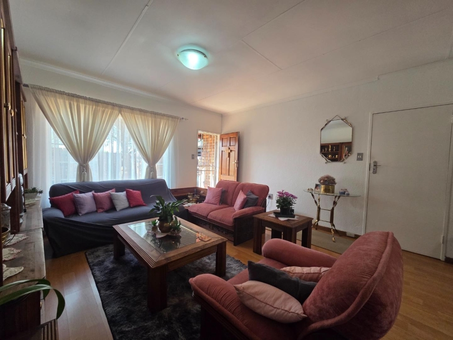 3 Bedroom Property for Sale in South Crest Gauteng