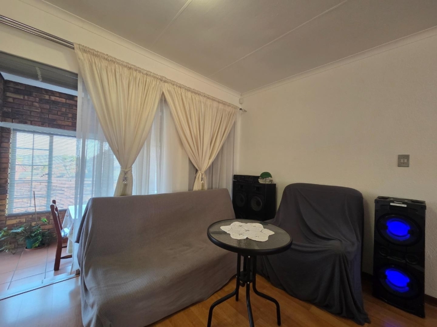 3 Bedroom Property for Sale in South Crest Gauteng