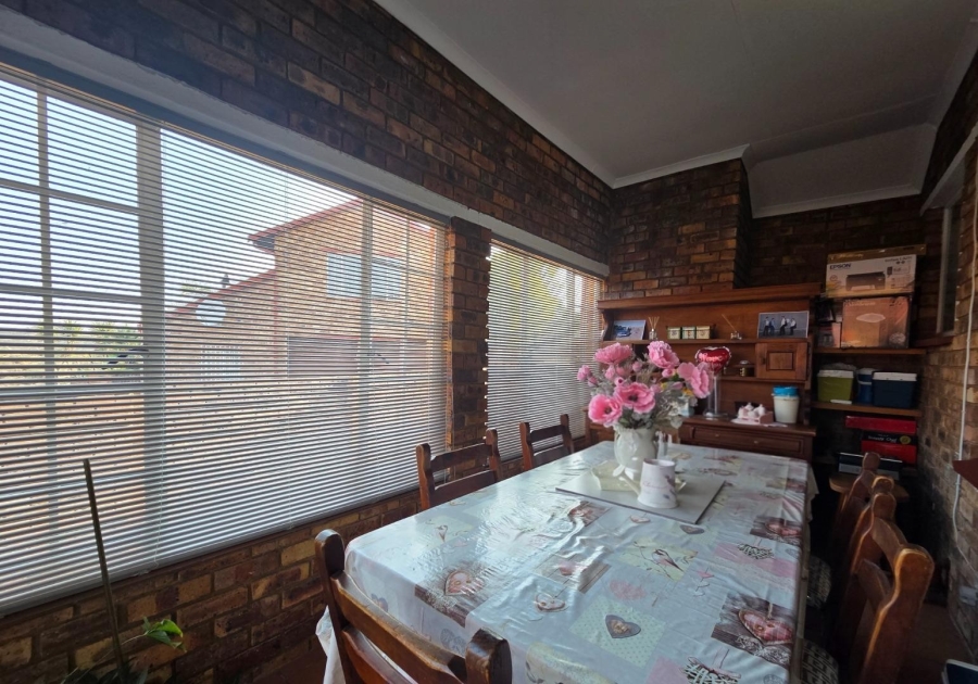 3 Bedroom Property for Sale in South Crest Gauteng