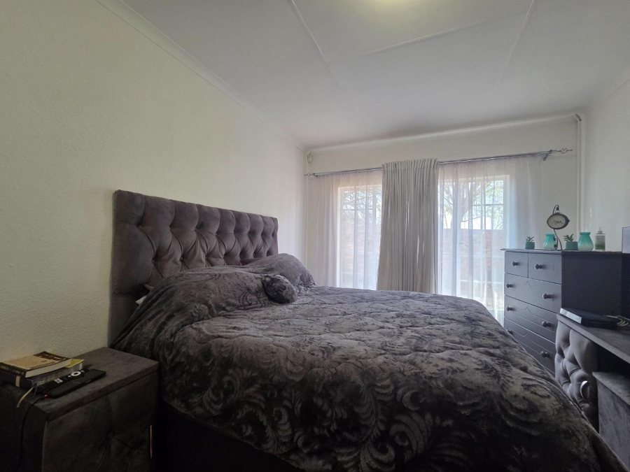 3 Bedroom Property for Sale in South Crest Gauteng
