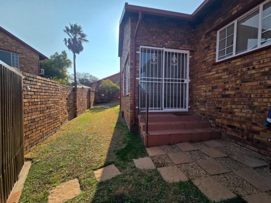 3 Bedroom Property for Sale in South Crest Gauteng
