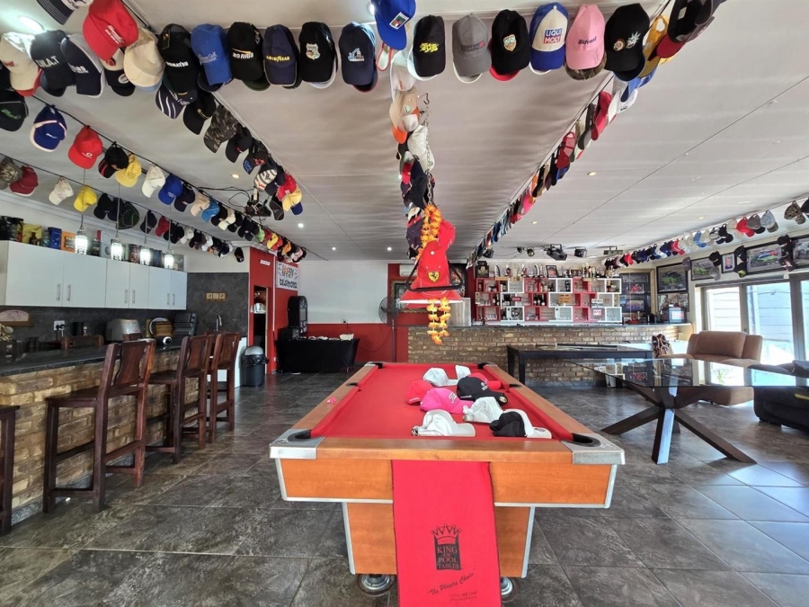5 Bedroom Property for Sale in Raceview Gauteng