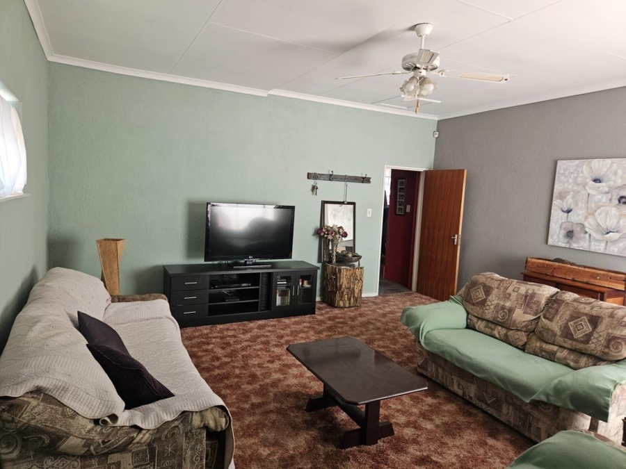 4 Bedroom Property for Sale in Brackenhurst Gauteng
