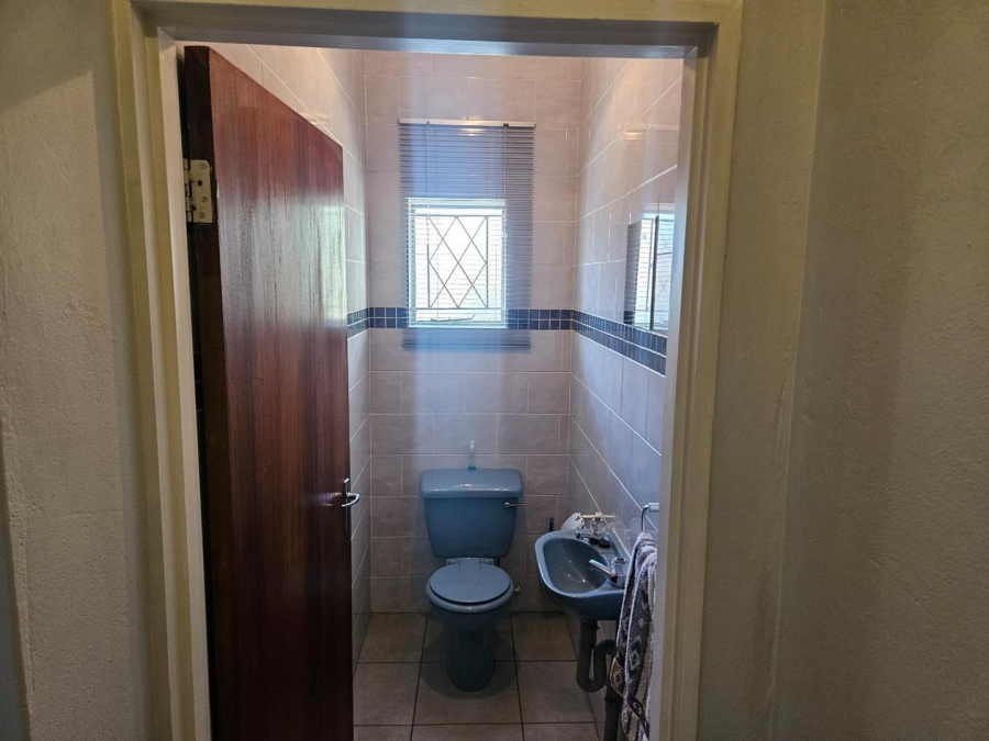 4 Bedroom Property for Sale in Brackenhurst Gauteng
