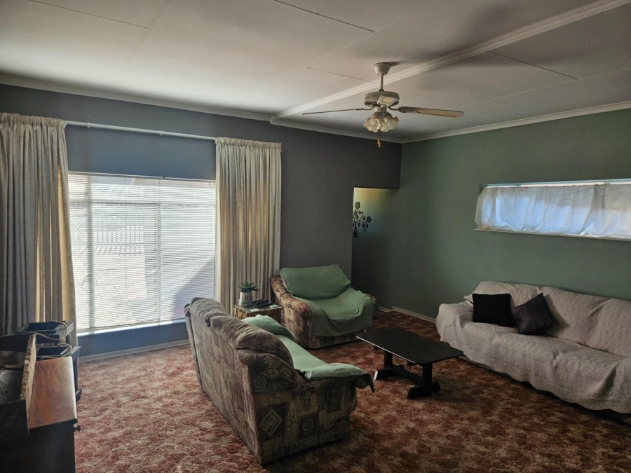 4 Bedroom Property for Sale in Brackenhurst Gauteng