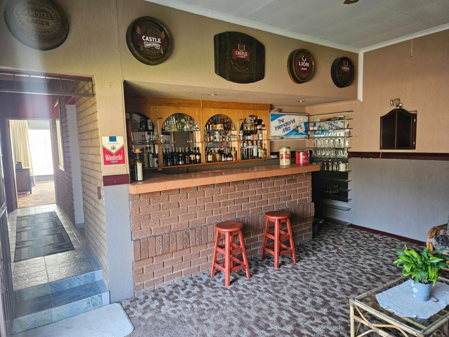 4 Bedroom Property for Sale in Brackenhurst Gauteng