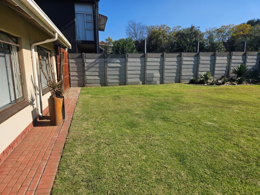 4 Bedroom Property for Sale in Brackenhurst Gauteng