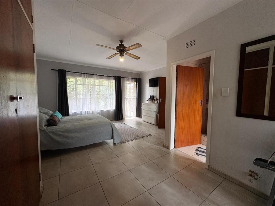 4 Bedroom Property for Sale in Mulbarton Gauteng