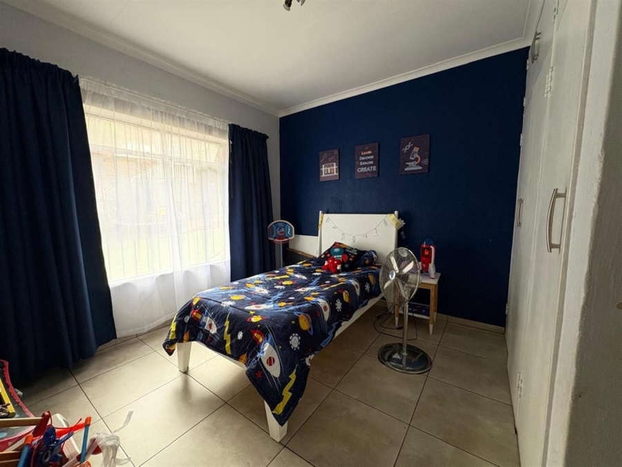 4 Bedroom Property for Sale in Mulbarton Gauteng