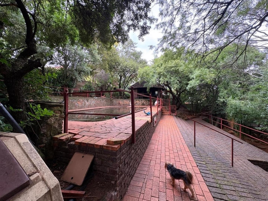 4 Bedroom Property for Sale in Mulbarton Gauteng