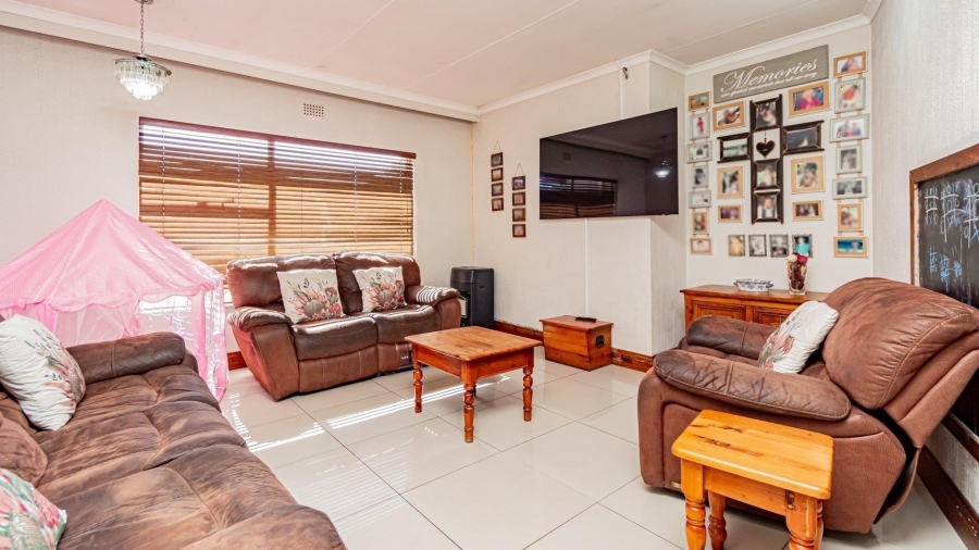 4 Bedroom Property for Sale in Randhart Gauteng