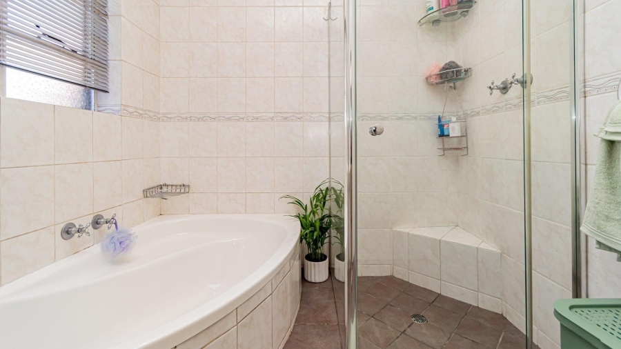 4 Bedroom Property for Sale in Randhart Gauteng
